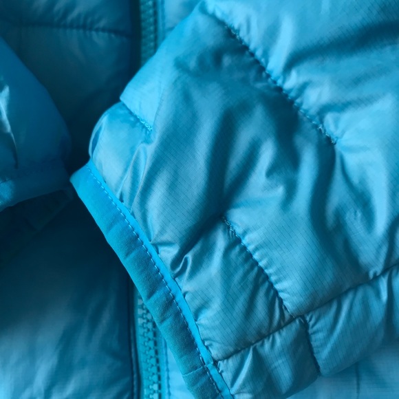 Women’s Patagonia micro puff jacket . Size med - Picture 4 of 7
